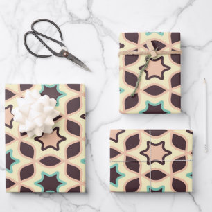 Geometrisches Muster mit Sternformen in Braun und Geschenkpapier Set