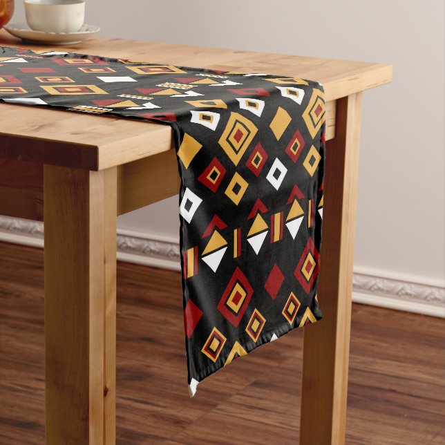 Geometrisches Tribal Muster Großer Tischläufer (Beispiel)