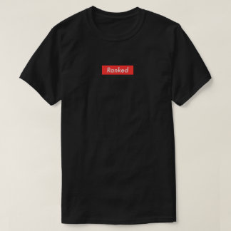 Geordneter schwarzer T - Shirt