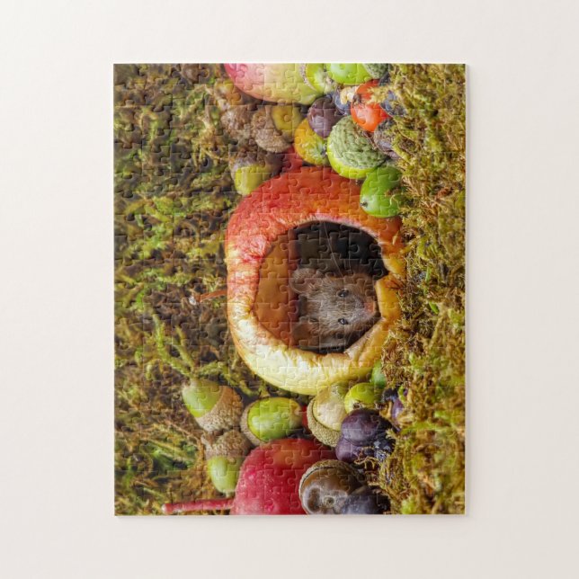 George die Maus in einem Holzhaufen House Jigsaw (Vertikal)