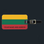 Gepäckmarke mit der Flagge Litauens Gepäckanhänger<br><div class="desc">Fügen Sie Ihren Reisen einen Hauch litauischen Stolzes hinzu mit diesem lebendigen Gepäckanhänger mit der Flagge Litauens! Dieses Gepäckanhänger wurde sowohl für Stil als auch für Praktikabilität konzipiert und macht die Identifizierung Ihrer Tasche einfach und unverwechselbar. Die fett gelben, grünen und roten Streifen der litauischen Fahne zeigen stolz Ihren Nationalstolz,...</div>