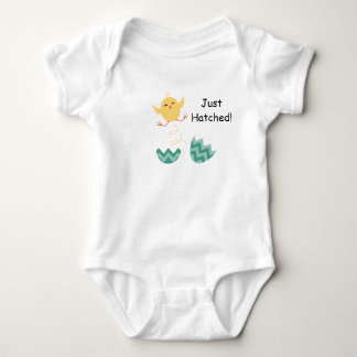 Gerade ausgebrütete Baby-Küken-Ausstattung Baby Strampler