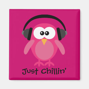 Gerade Chillin rosa Eule mit Kopfhörern Magnet