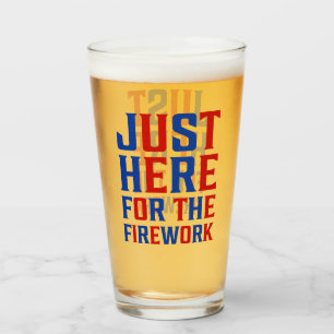 Gerade hier für Feuerwerke lustig für ein Paar Glas