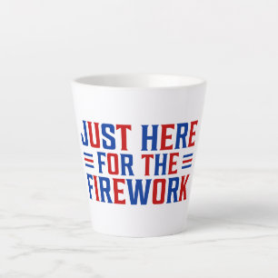 Gerade hier für Feuerwerke lustig für ein Paar Milchtasse