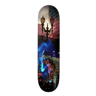 Gerade unter der Stadt Skateboard