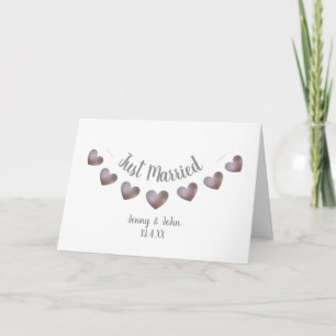 Gerade verheiratet Hochzeit Glückwünsche mit Herze Karte