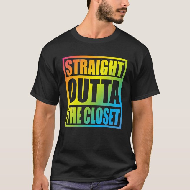 Geradeaus das LGBT-Rainbow-Geschenk für die Closet T-Shirt (Vorderseite)
