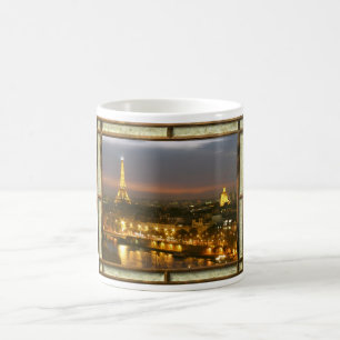 Gerahmtes Paris bei Nacht in rustikaler Tasse