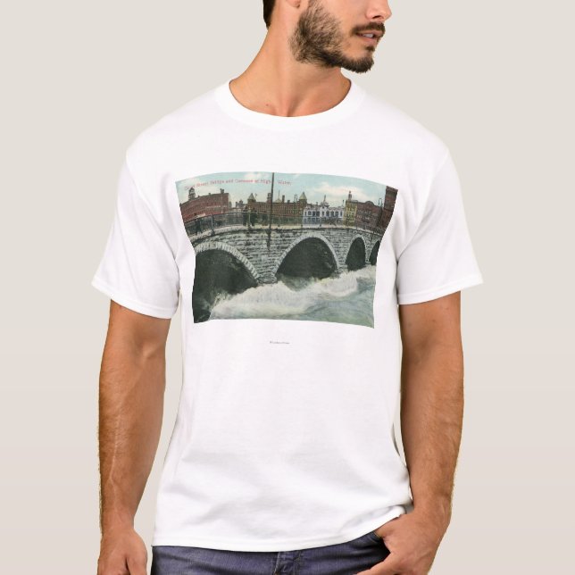 Gerichts-Straße Brücke und Genesee am Hochwasser T-Shirt (Vorderseite)