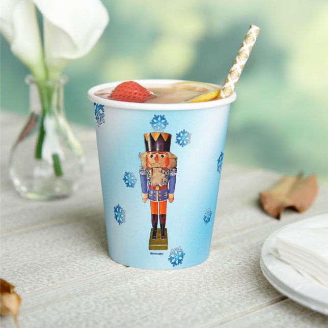 German Nutcracker Pappbecher (In Situ)