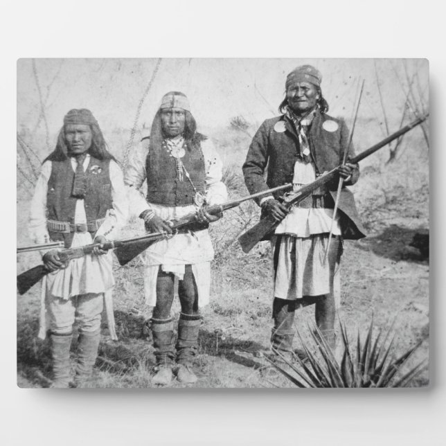 Geronimo and three of his Apache warriors, 1886 Fotoplatte (Vorderseite)
