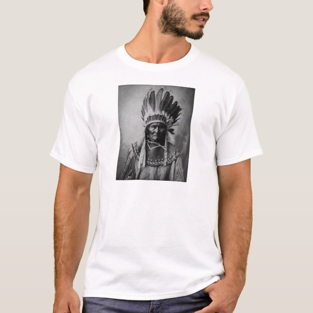 Geronimo im Hauptkleid T-Shirt (Vorderseite)