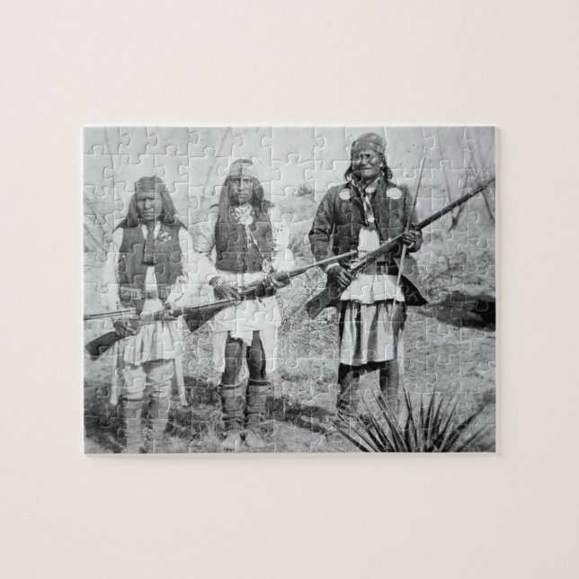Geronimo und drei seiner Apache-Krieger, 1886 (b (Horizontal)