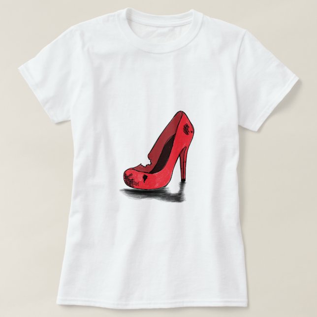 Gesällt und gedrehte hohe Ferse T-Shirt (Design vorne)