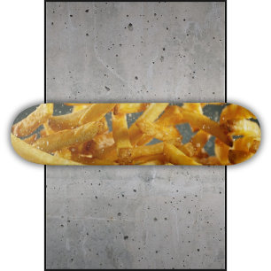 Gesalzene Pommes Frites, Foto Skateboard