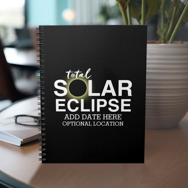 Gesamter Sonnenkollektor - 2024 oder Zolldatum Notizblock (Personalized notebook with Solar Eclipse Design)
