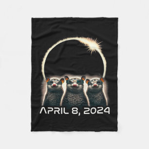 Gesamtes Solarzellen-Shirt 2024 Opossum im Astrono Fleecedecke