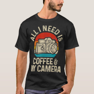Geschenk für Fotografen Kaffee Kamera Lustig Vinta T-Shirt