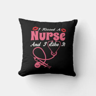 Geschenk für Krankenschwester Ich küsste eine Kr Kissen