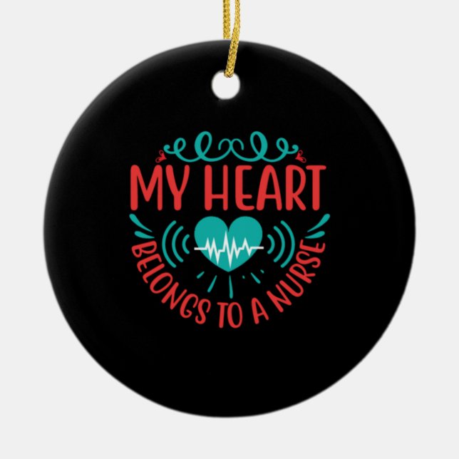 Geschenk für Krankenschwester | Mein Herz gehört e Keramik Ornament (Vorne)