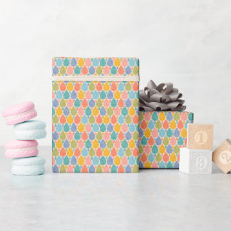 Geschenkpapier für Baby und Kinder im Retro-Stil.