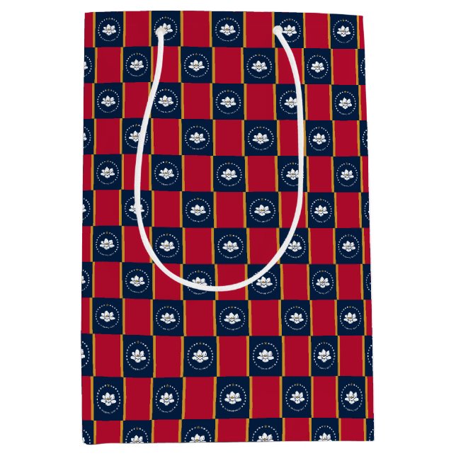 Geschenktasche mit der Flagge von Mississippi, USA Mittlere Geschenktüte (Vorderseite)