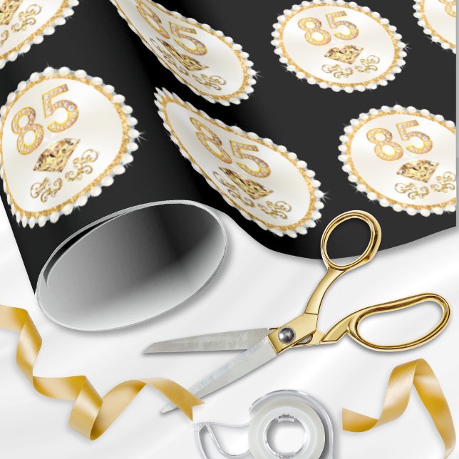 Geschenkverpackung zum 85. Geburtstag Geschenkpapier (85th birthday party ideas. 85th birthday wrapping paper for your 85th birthday presents. Black Gold.)