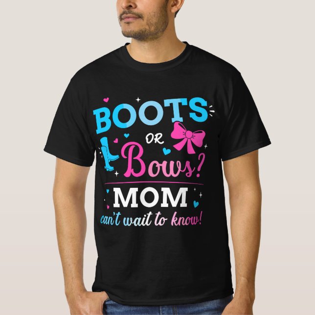 Geschlecht zeigt Stiefel oder Bögen auf Mama passt T-Shirt (Vorderseite)