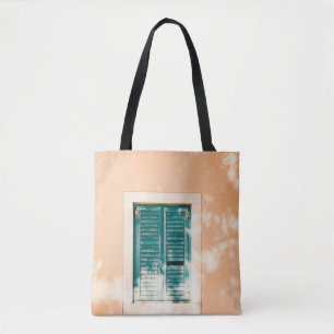 Geschlossene grüne Holztür Tasche