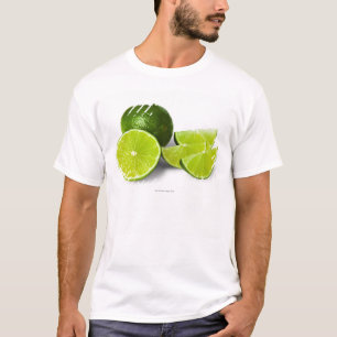 Geschnittener Limoner Keil, auf weißem T-Shirt
