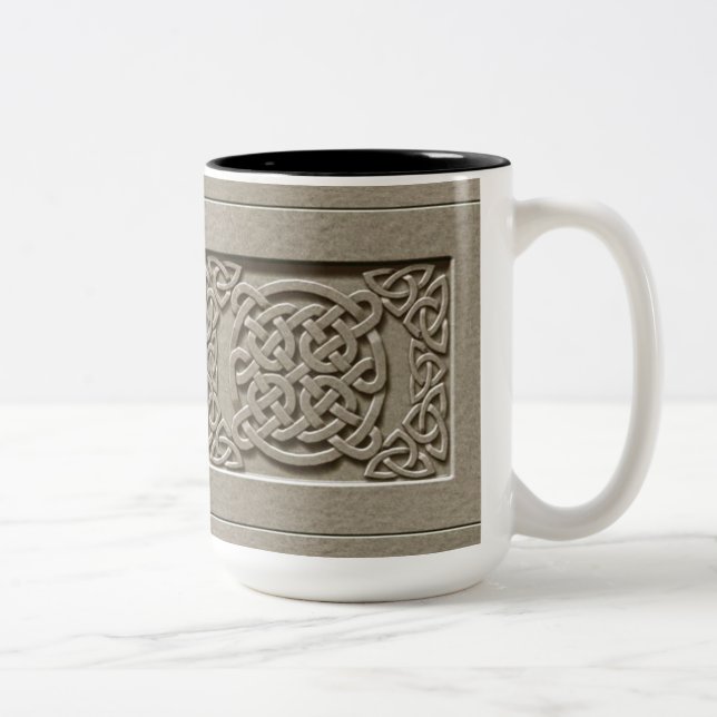 Geschnitzter SteinbeschaffenheitCeltic knotet Zweifarbige Tasse (Rechts)