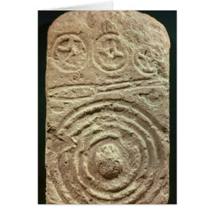 Geschnitzter Stele
