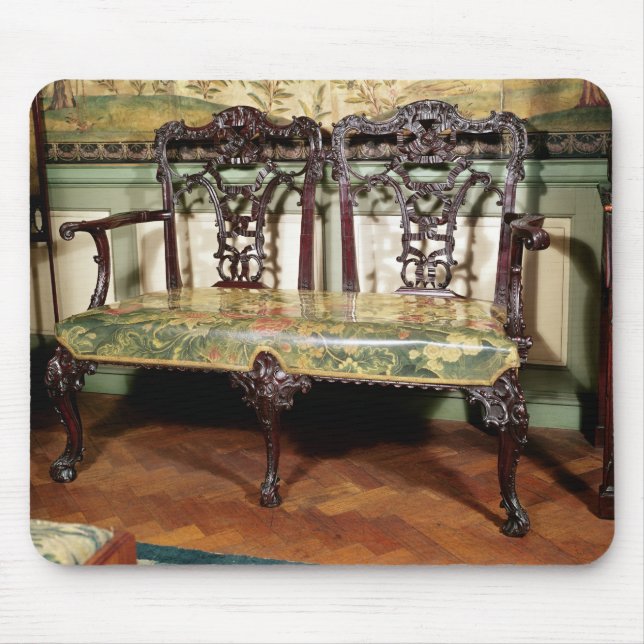 Geschnitztes Sofa, mit dem Tapisseriesitz, ähnlich Mousepad (Vorne)