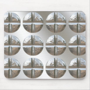 Geschraubtes Mousepad