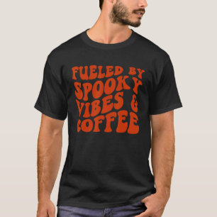 Geschürt durch leckere Villen und Kaffee T-Shirt