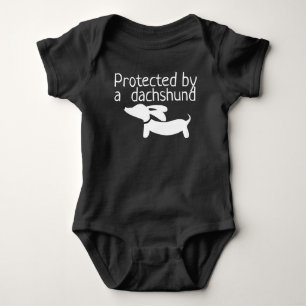 Geschützt von Dachshund-Baby-Outfit geschlechtsneu Baby Strampler