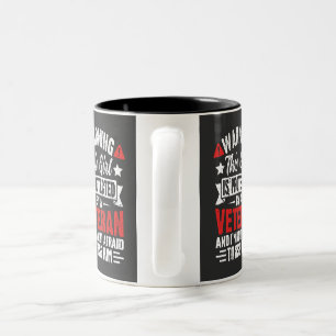 Geschützt von einem stolzen Veteranen Tochter Zweifarbige Tasse