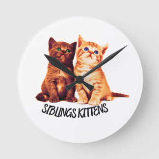 Geschwister, zwei niedliche Katzen Runde Wanduhr