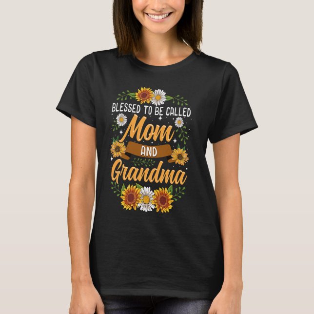 Gesegnet, als Mama und Oma Niedlich Sunflove genan T-Shirt (Vorderseite)