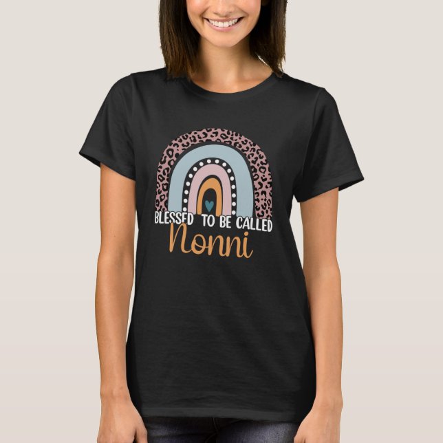 Gesegnet als Nonni Rainbow Leopard Niedlich T-Shirt (Vorderseite)
