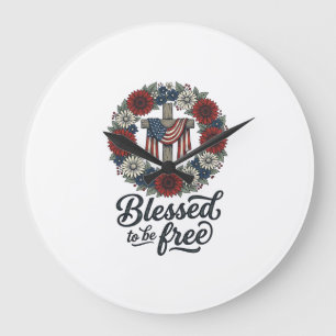 Gesegnet Frei Patriotisches Florales Kreuz Shirt_1 Große Wanduhr