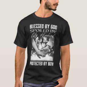 Gesegnet von Gott mein Ehemann, geschützt durch be T-Shirt