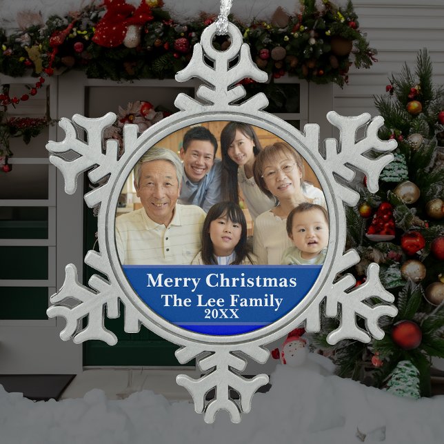 Gesegnete erste Zuhause Weihnachtskrippe Szene Schneeflocken Zinn-Ornament (Von Creator hochgeladen)