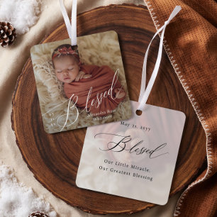 Gesegnetes minimalistisches elegantes Skript-Baby- Ornament Aus Metall