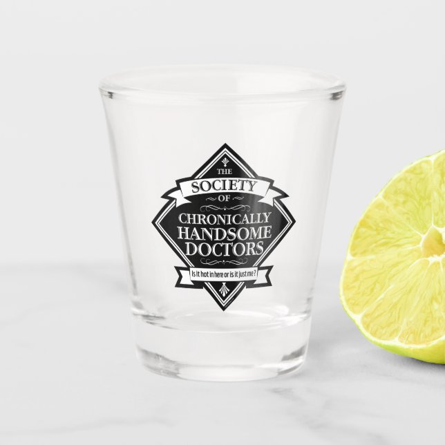 Gesellschaft der Chronisch ansprechenden Ärzte - l Schnapsglas (Vorderseite)