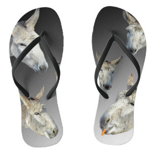 Gesichter eines weißen Esels, Flip Flops