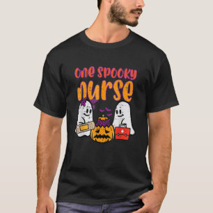 Gespenster eine Spooky Nurween Nurse Fall Scrub T-Shirt