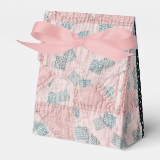 Gesteppte falsche Geschenkbox Geschenkschachtel