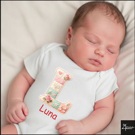 Gesteppter Patchwork-Initialbuchstabe L Kinderzimm Baby Strampler
